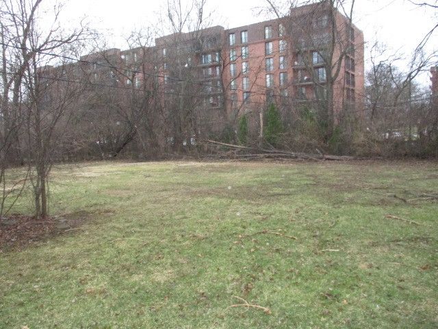 6526 Howard Avenue, Indian Head Park, IL 60525