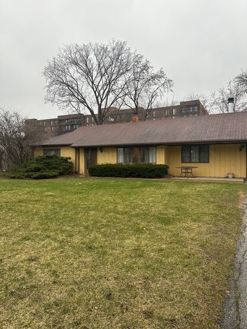 6526 Howard Avenue, Indian Head Park, IL 60525
