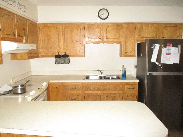 6526 Howard Avenue, Indian Head Park, IL 60525