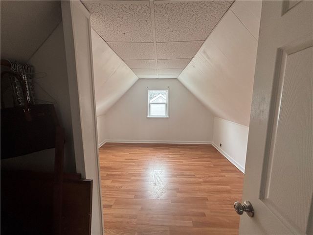 61 Auburn Avenue, Gates, NY 14606