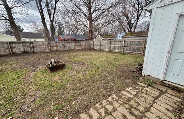 61 Auburn Avenue, Gates, NY 14606