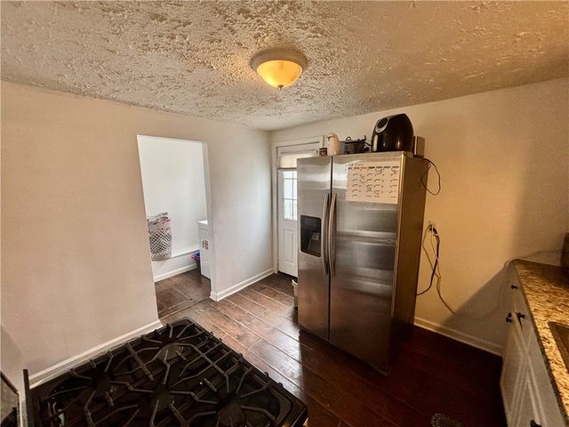 61 Auburn Avenue, Gates, NY 14606