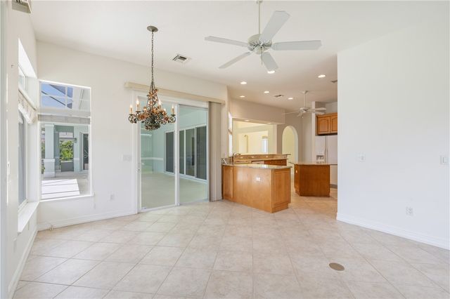 6525 7th Manor, Vero Beach, FL 32968