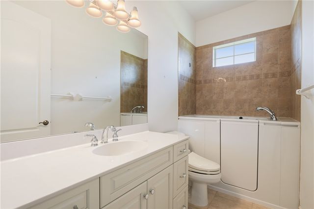 6525 7th Manor, Vero Beach, FL 32968