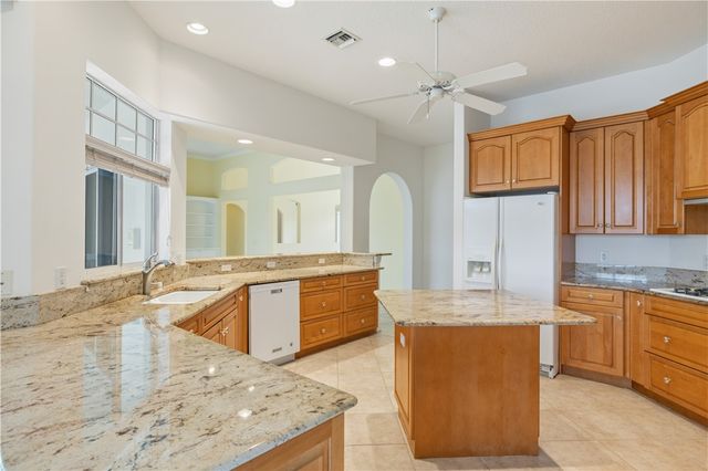 6525 7th Manor, Vero Beach, FL 32968