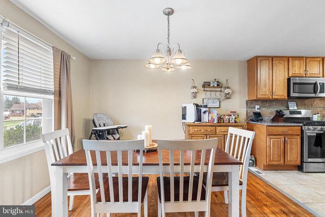 22 ROSE LN, Burlington Township, NJ 08016