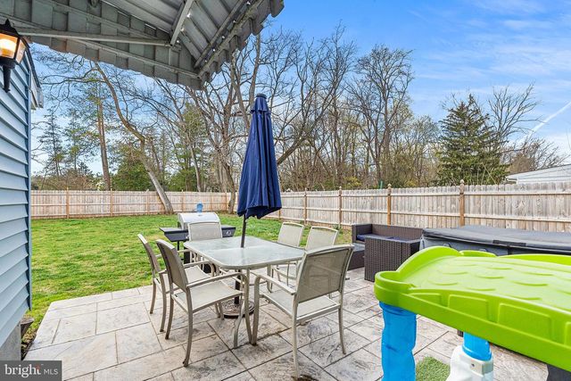 22 ROSE LN, Burlington Township, NJ 08016