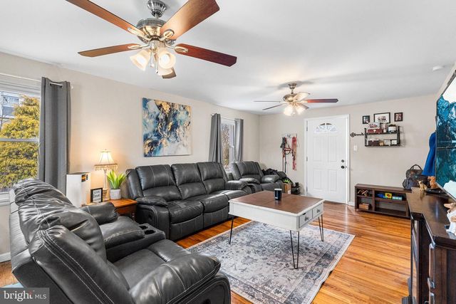 22 ROSE LN, Burlington Township, NJ 08016