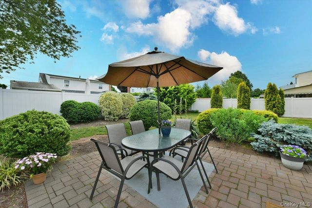 1872 Chester Drive, East Meadow, NY 11554