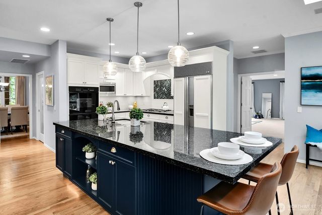 22707 NE 142nd Place, Woodinville, WA 98077