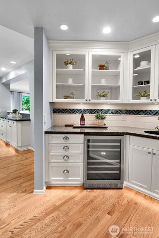 22707 NE 142nd Place, Woodinville, WA 98077