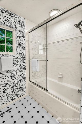 22707 NE 142nd Place, Woodinville, WA 98077