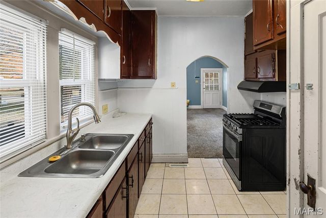 2407 E Main Street, Belleville, IL 62221