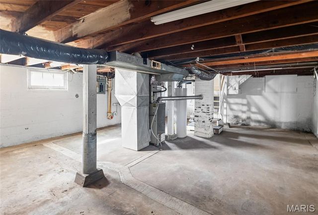 2407 E Main Street, Belleville, IL 62221