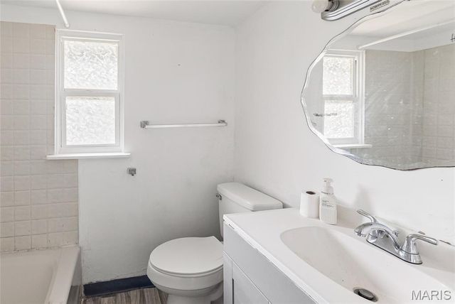 2407 E Main Street, Belleville, IL 62221