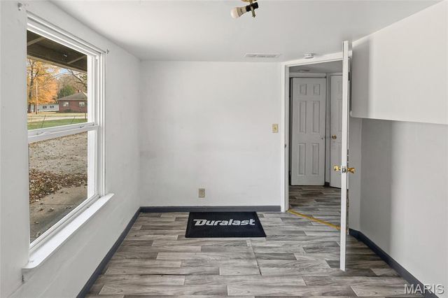 2407 E Main Street, Belleville, IL 62221