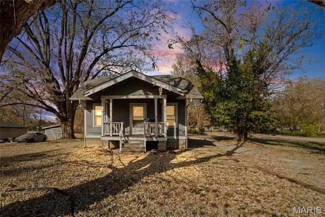 2407 E Main Street, Belleville, IL 62221