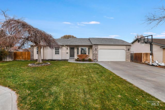 321 Cedarpark Cir, Twin Falls, ID 83301