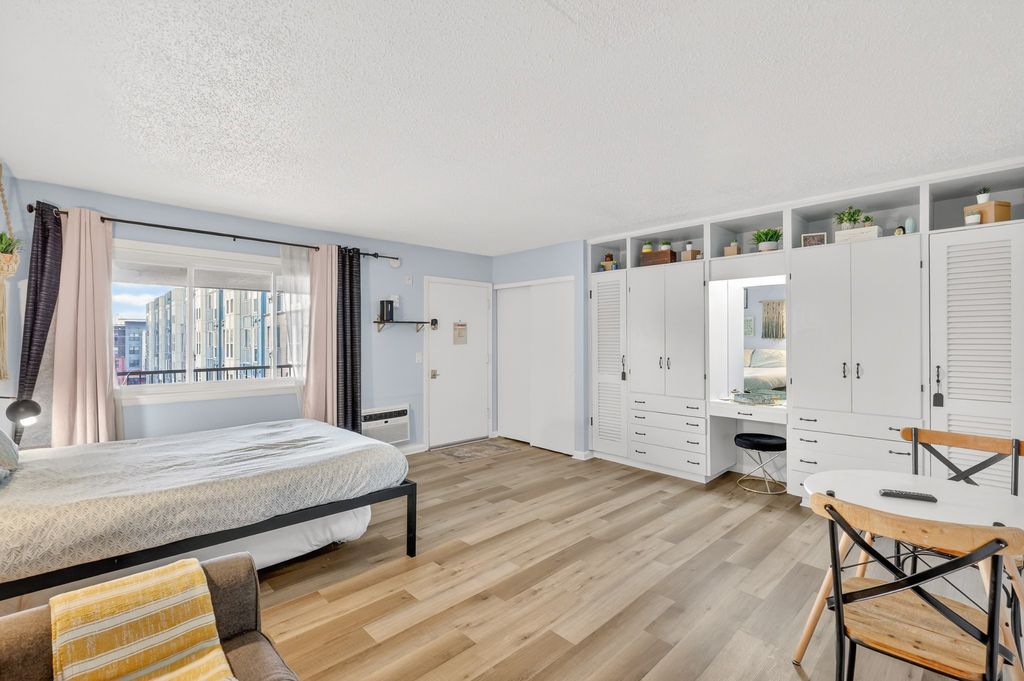 803 Hillview Hts Apt 205, Nashville, TN 37204