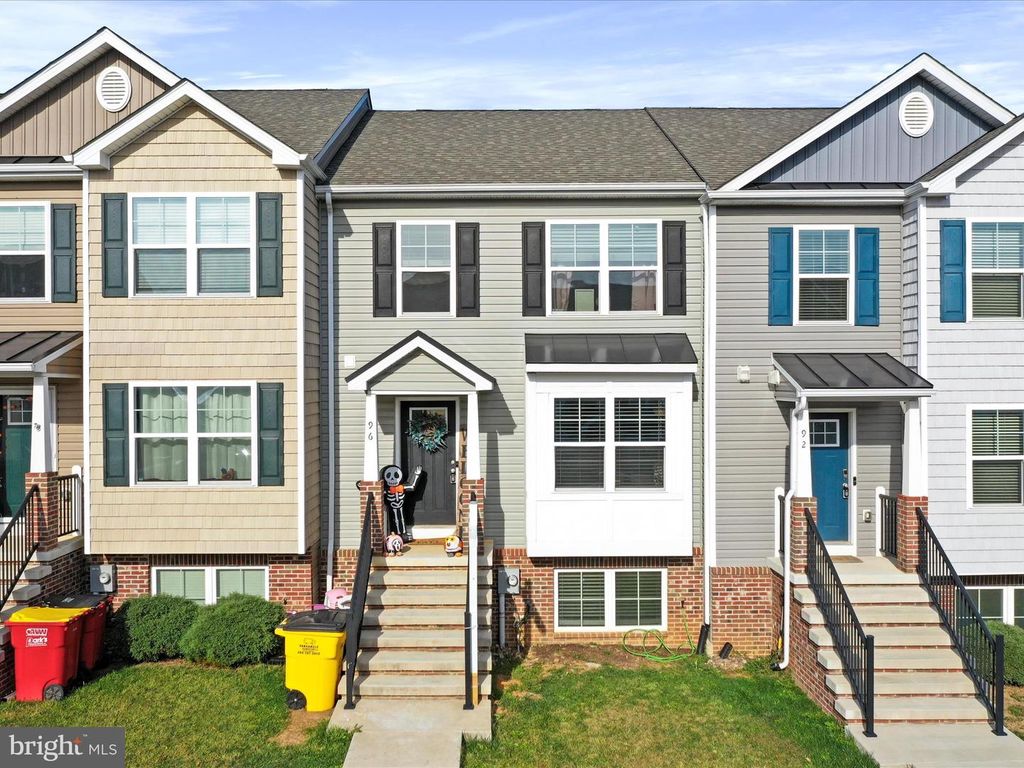 96 CARNES WAY, Martinsburg, WV 25403