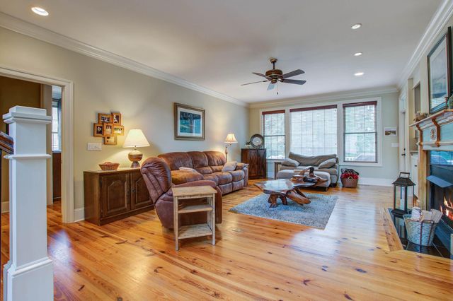 8657 Refuge Point Circle, North Charleston, SC 29420