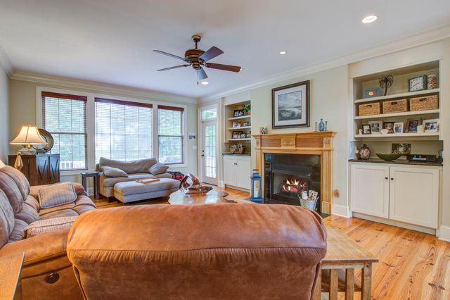 8657 Refuge Point Circle, North Charleston, SC 29420