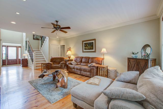 8657 Refuge Point Circle, North Charleston, SC 29420