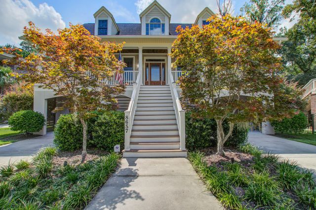 8657 Refuge Point Circle, North Charleston, SC 29420