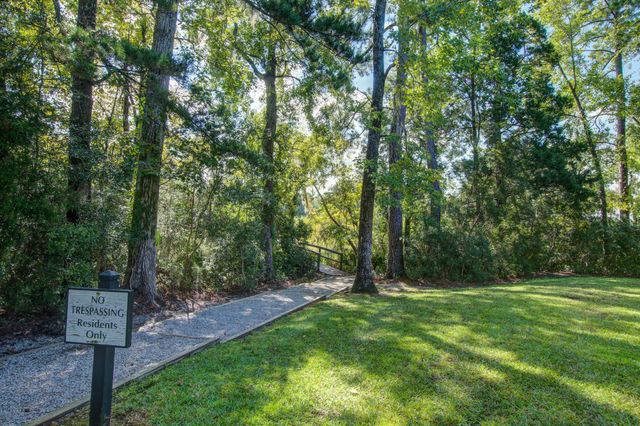8657 Refuge Point Circle, North Charleston, SC 29420