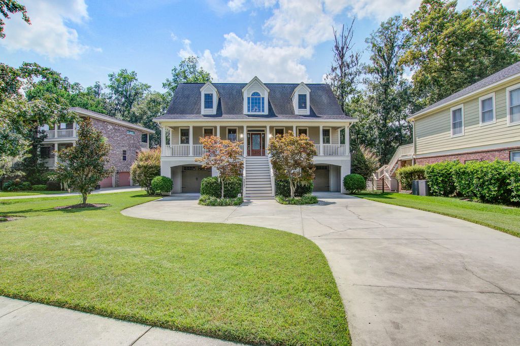 8657 Refuge Point Circle, North Charleston, SC 29420
