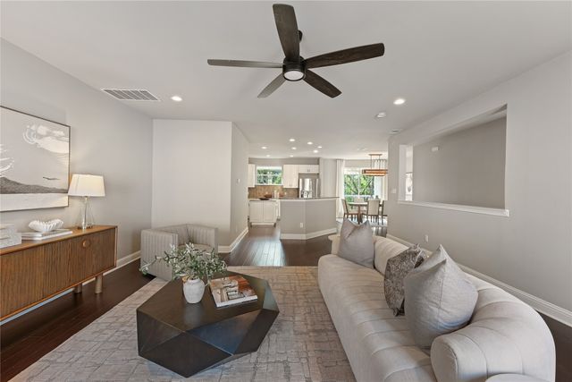 4007 Brownstone Court, Dallas, TX 75204