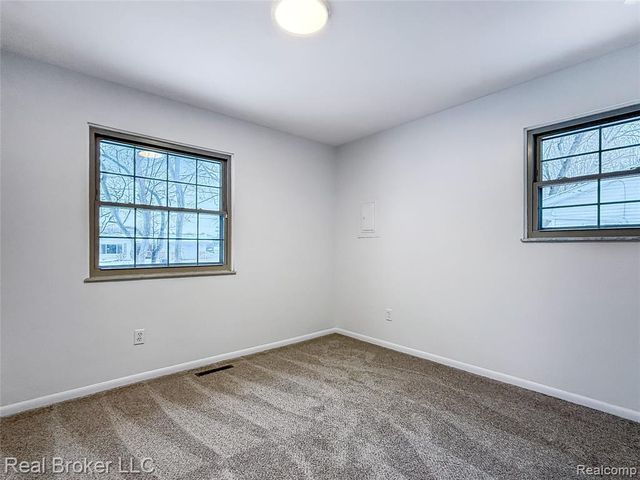 5611 Miriam Drive, Saginaw, MI 48601