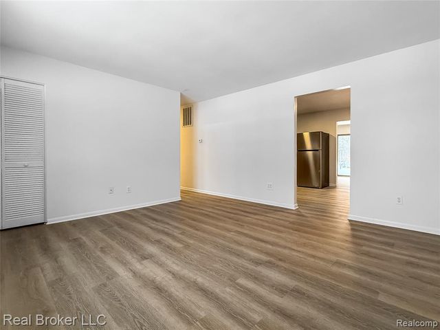 5611 Miriam Drive, Saginaw, MI 48601