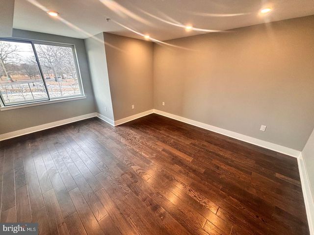 3255 RIDGE AVE, Philadelphia, PA 19132