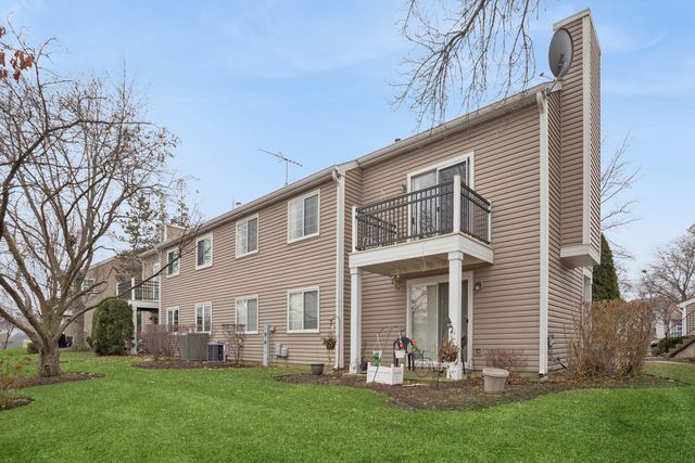 1975 Windsong Drive, Schaumburg, IL 60194