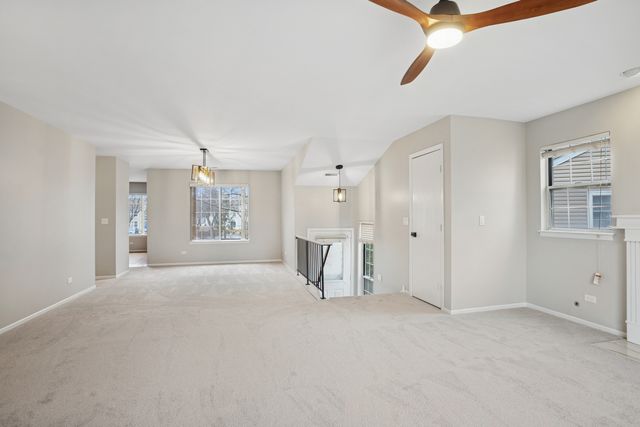 1975 Windsong Drive, Schaumburg, IL 60194