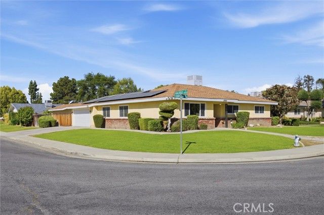2505 Courtleigh, Bakersfield, CA 93309