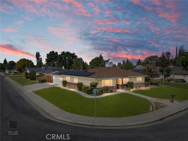 2505 Courtleigh, Bakersfield, CA 93309