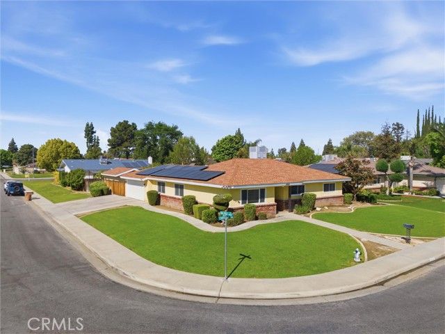 2505 Courtleigh, Bakersfield, CA 93309