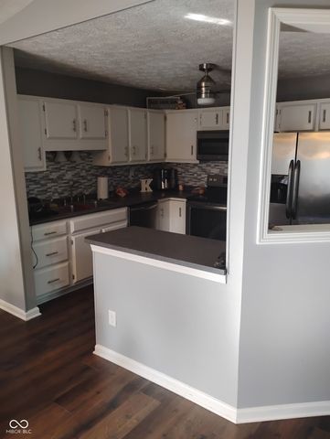 9485 Bay Vista West, Indianapolis, IN 46250