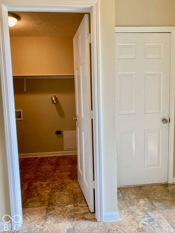 3911 Bonn Drive, Indianapolis, IN 46228