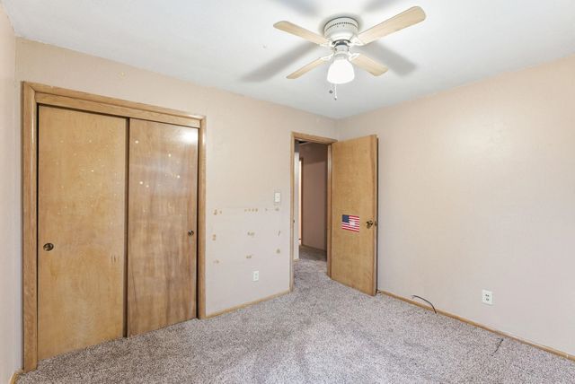 723 N Chipper Ln, Wichita, KS 67212