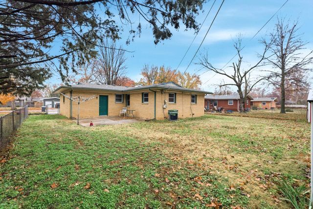 723 N Chipper Ln, Wichita, KS 67212