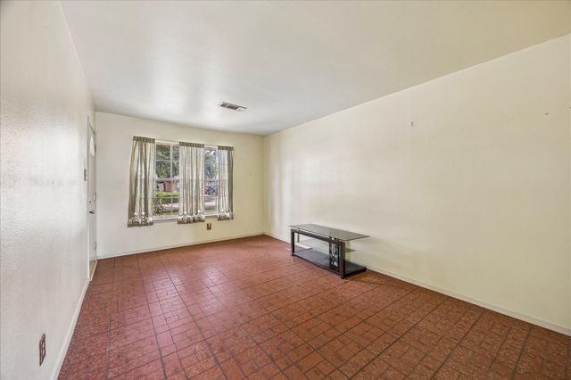 4619 Pinebrook Lane, Houston, TX 77053