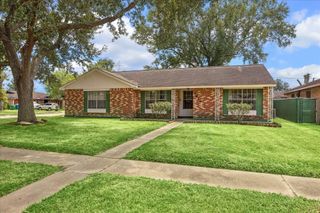 4619 Pinebrook Lane, Houston, TX 77053