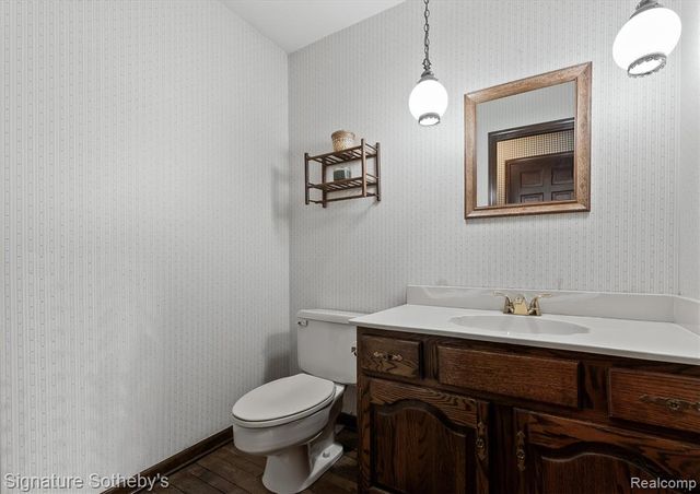 251 Woodwind Drive, Bloomfield Hills, MI 48304