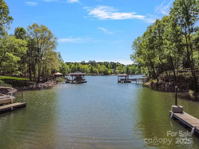 199 Kenway Loop, Mooresville, NC 28117