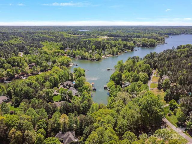 199 Kenway Loop, Mooresville, NC 28117