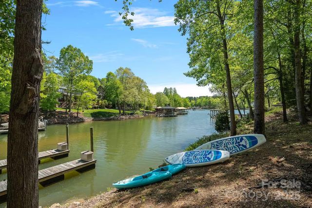 199 Kenway Loop, Mooresville, NC 28117