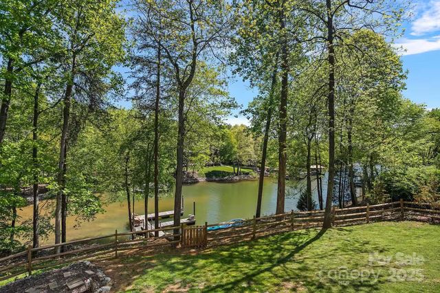 199 Kenway Loop, Mooresville, NC 28117